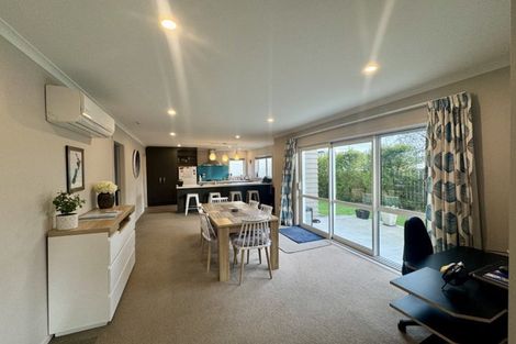 Photo of property in 77 Dublin Street, Martinborough, 5711