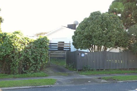 Photo of property in 10 Courtenay Crescent, Mangere East, Auckland, 2024