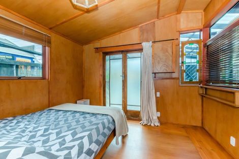 Photo of property in 14 Elizabeth Street, Waikanae, 5036