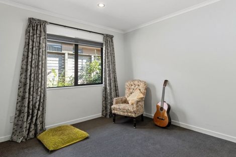 Photo of property in 16 Lynley Park Drive, Omokoroa, 3114