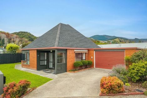 Photo of property in 9 Jenville Way, The Wood, Nelson, 7010