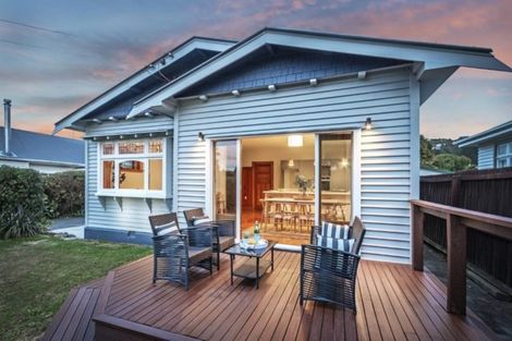 Photo of property in 24 Birdwood Avenue, Beckenham, Christchurch, 8023