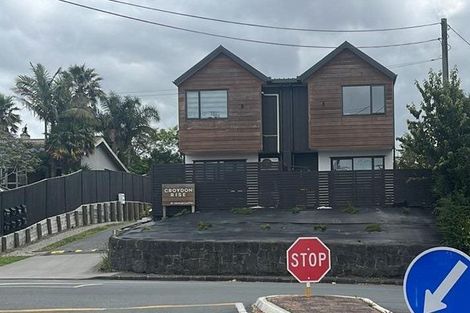 Photo of property in 2/28 Croydon Road, New Lynn, Auckland, 0600