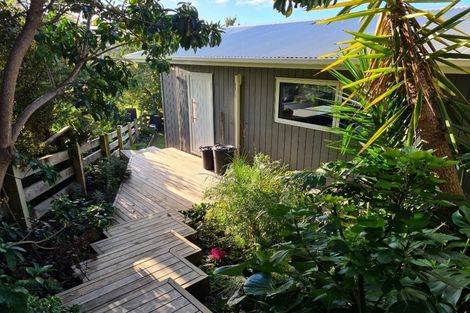 Photo of property in 106 Tukere Drive, Whangamata, 3620