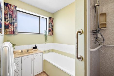 Photo of property in 2/127 Reynolds Avenue, Bishopdale, Christchurch, 8053