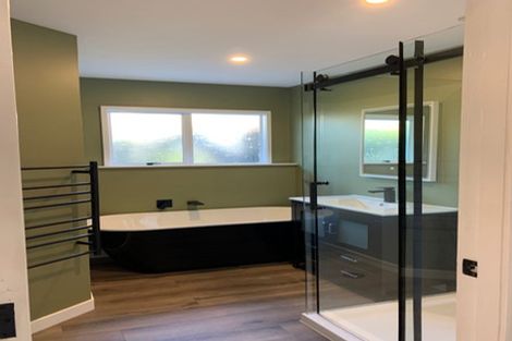 Photo of property in 31 Wesley Avenue, Frankleigh Park, New Plymouth, 4310