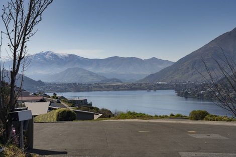 Photo of property in 23 Peregrine Place, Queenstown, 9300