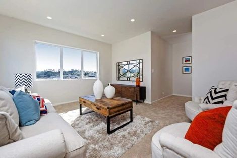 Photo of property in 83 San Valentino Drive, Henderson, Auckland, 0612