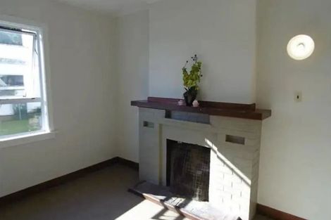 Photo of property in 27 Bulteel Street, New Plymouth, 4310