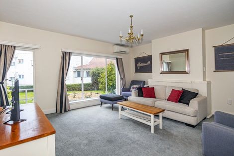 Photo of property in 1-12/48 The Bay Hill, Timaru, 7910