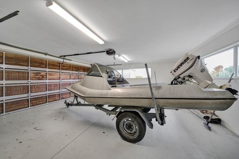 Photo of property in 72 Turangi Road, Motunui, Waitara, 4383