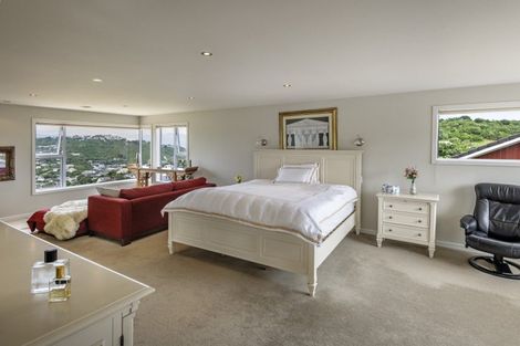 Photo of property in 11 Dart Crescent, Island Bay, Wellington, 6023