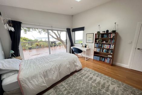 Photo of property in 14 Roys Road, Plimmerton, Porirua, 5026