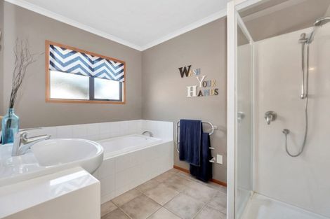 Photo of property in 19 Cranbrook Place, Rototuna North, Hamilton, 3210