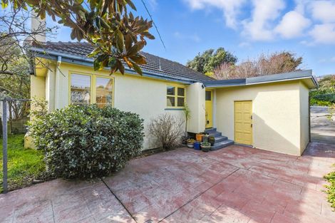 Photo of property in 25 Weka Road, Raumati Beach, Paraparaumu, 5032