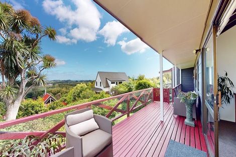 Photo of property in 1/148 Winara Avenue, Waikanae, 5036