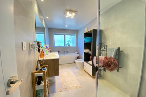 Photo of property in 20 Toanui Road, Hobsonville, Auckland, 0616