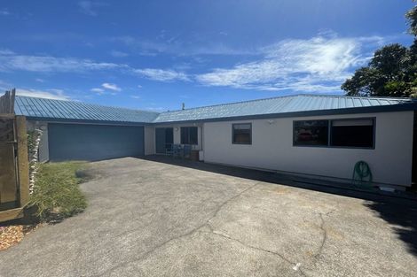 Photo of property in 2a Kaitake Place, Oakura, 4314