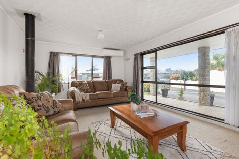 Photo of property in 10 Otatara Road, Taradale, Napier, 4112