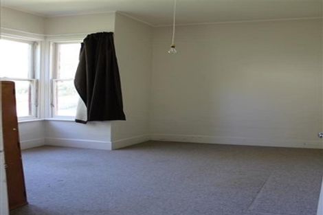 Photo of property in 33 Nairn Street, Mount Cook, Wellington, 6011