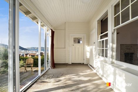 Photo of property in 34 Elm Row, Dunedin Central, Dunedin, 9016