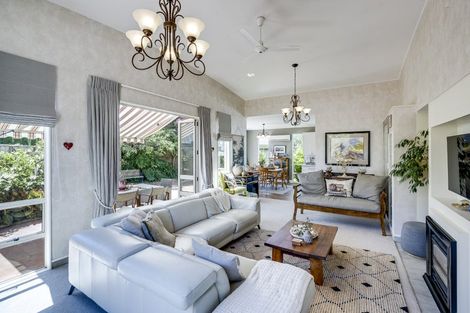 Photo of property in 166 Auckland Road, Greenmeadows, Napier, 4112