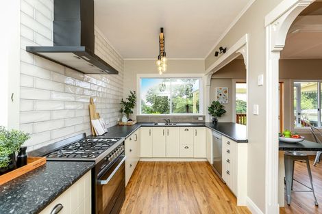 Photo of property in 12 Dorset Avenue, Westown, New Plymouth, 4310