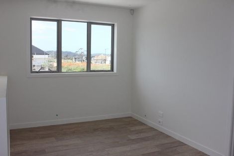 Photo of property in 33 Myland Drive, Hobsonville, Auckland, 0616