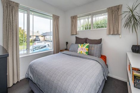 Photo of property in 8 Date Crescent, Aidanfield, Christchurch, 8025