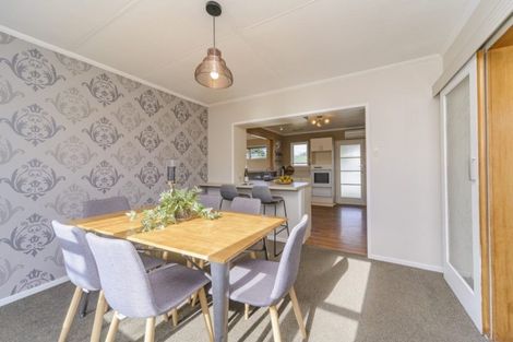 Photo of property in 9 Leslie Avenue, Cloverlea, Palmerston North, 4412