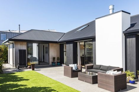 Photo of property in 86 Aston Drive, Waimairi Beach, Christchurch, 8083