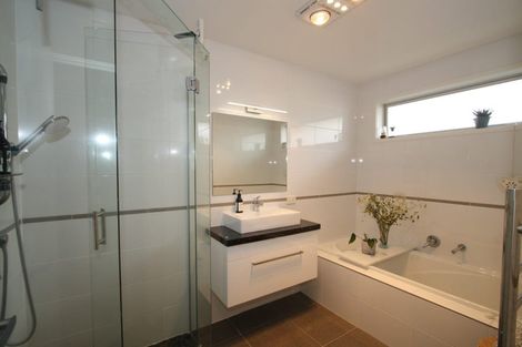 Photo of property in 32a Bulteel Street, New Plymouth, 4310