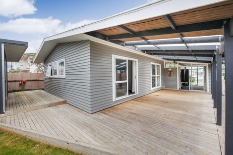 Photo of property in 73 Lockhart Avenue, Milson, Palmerston North, 4414