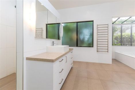 Photo of property in 312 Upper Harbour Drive, Greenhithe, Auckland, 0632