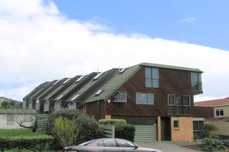 Photo of property in 62d Maunganui Road, Mount Maunganui, 3116