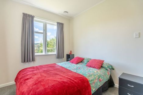 Photo of property in 16 Frederick Street, Tawa, Wellington, 5028