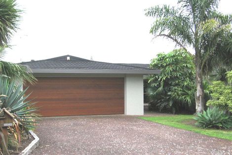 Photo of property in 12 Endymion Place, Half Moon Bay, Auckland, 2012
