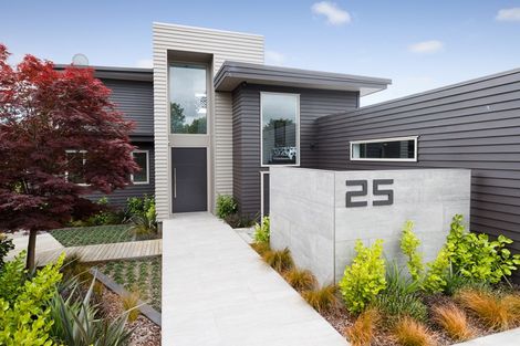 Photo of property in 25 Trent Avenue, Hokowhitu, Palmerston North, 4410