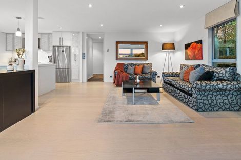 Photo of property in 39 Maritime Terrace, Birkenhead, Auckland, 0626