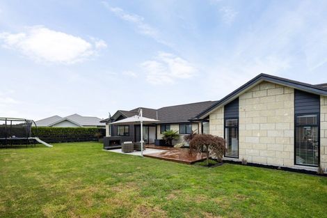 Photo of property in 34 Mike Smith Drive, Cambridge, 3434