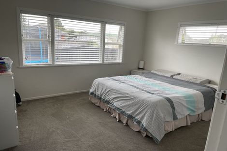 Photo of property in 12 Albert Road, Kelston, Auckland, 0602