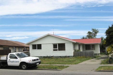 Photo of property in 17 Pateke Place, Bromley, Christchurch, 8062