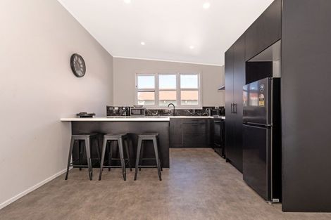 Photo of property in 11 Endcliffe Road, Kaiti, Gisborne, 4010