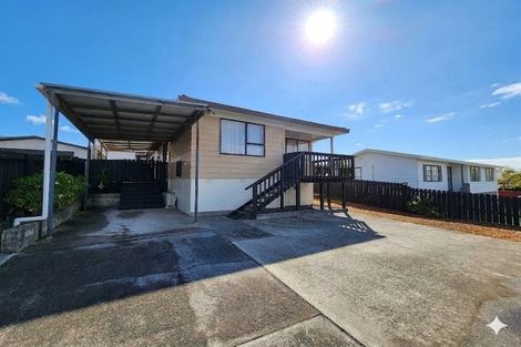 Photo of property in 2/8 Silver Road, Weymouth, Auckland, 2103