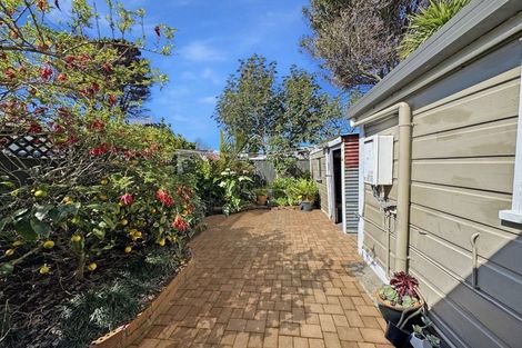 Photo of property in 27 Rintoul Street, Newtown, Wellington, 6021