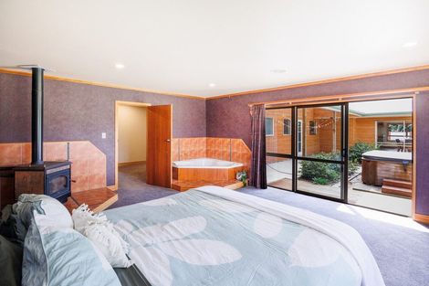 Photo of property in 440 Stoney Creek Road, Kelvin Grove, Palmerston North, 4470