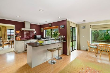 Photo of property in 8 Thelma Place, Lynmore, Rotorua, 3010