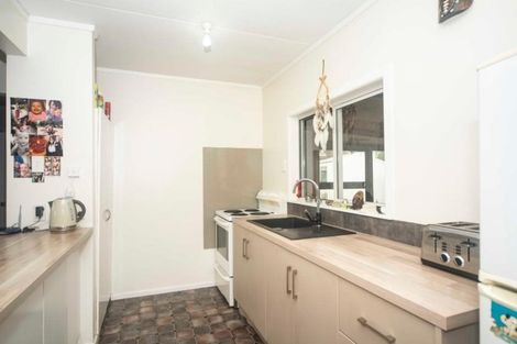 Photo of property in 14 Totara Street, Otaki, 5512