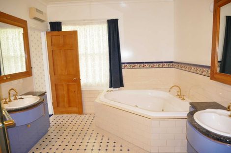 Photo of property in 75 Hansons Lane, Upper Riccarton, Christchurch, 8041