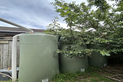 Photo of property in 8 Girvan Terrace, Wattle Downs, Auckland, 2103